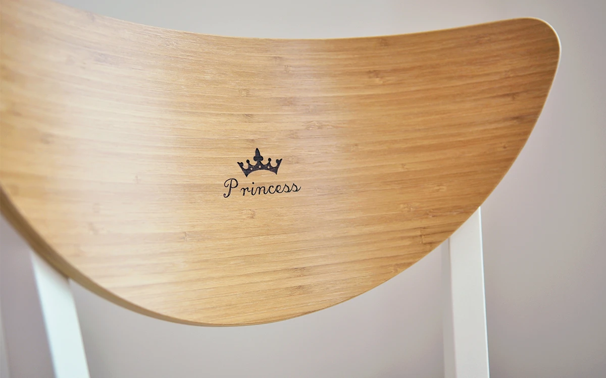 Cubliio can engrave a variety of materials, including wood