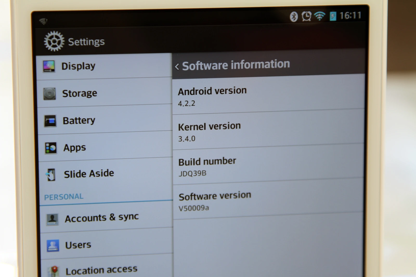 The G Pad 8.3 runs Android 4.2.2, with LG's custom UI splattered on top