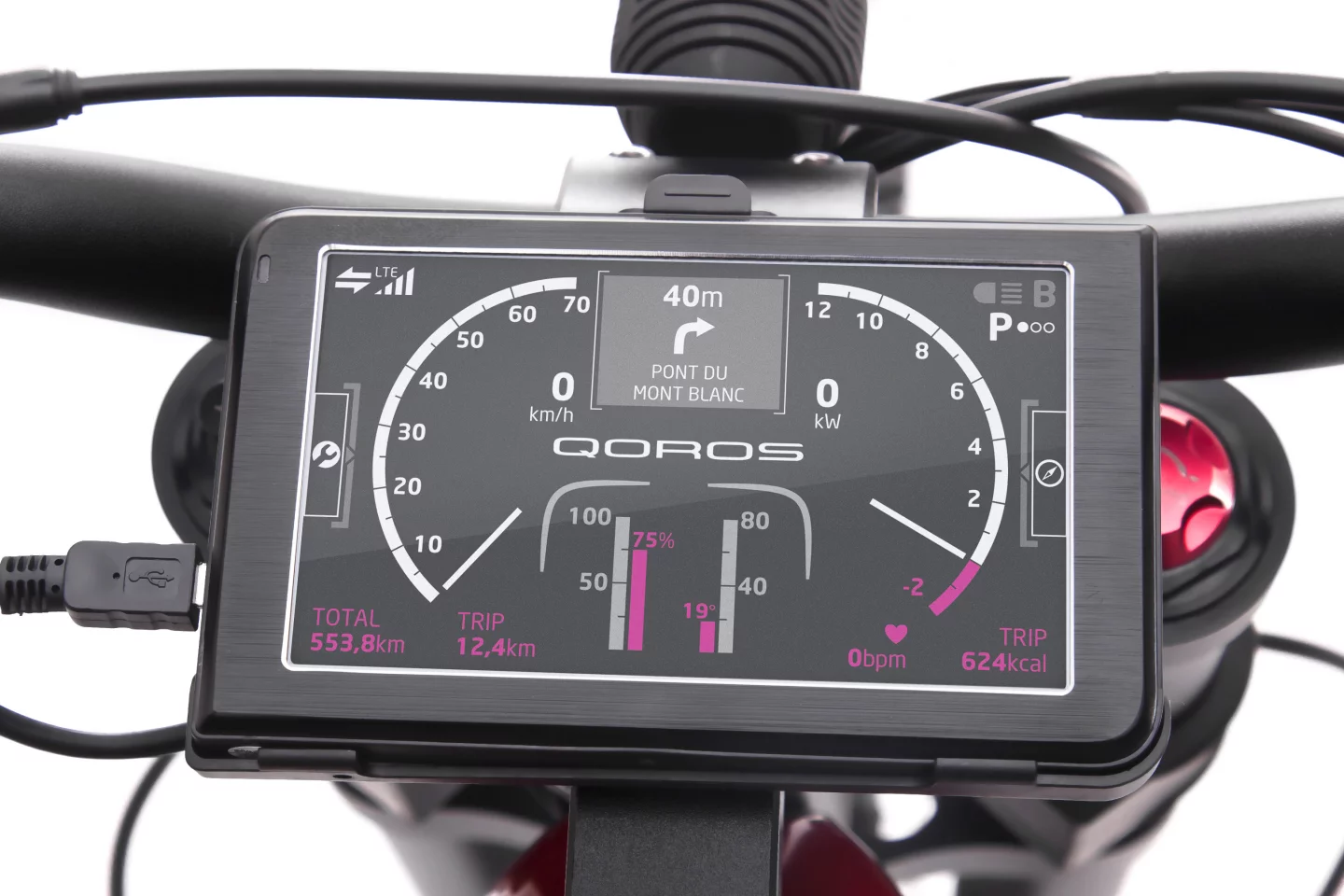 The eBIQE has the most comprehensive electronic dashboard we've ever seen for any two-wheeler