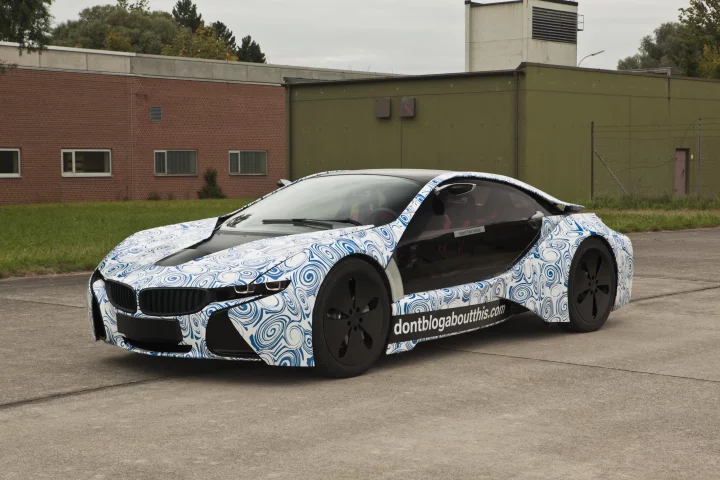 Road-ready technology showcase of BMW's Vision EfficientDynamics plug-in hybrid sports car