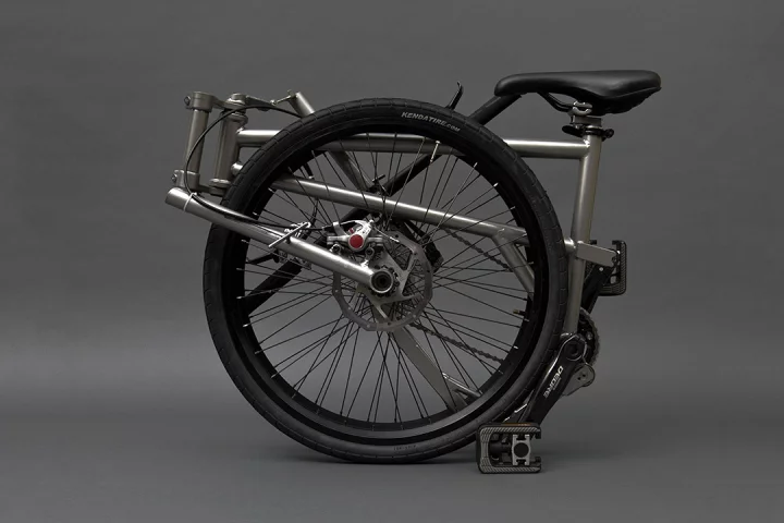 When folded down, the Helix isn't much bigger than its wheels