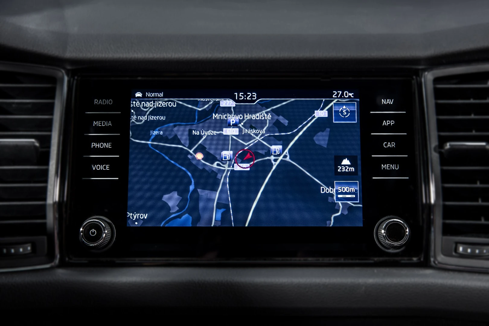 The 6.5-inch touchscreen includes Apple CarPlay and Android Auto