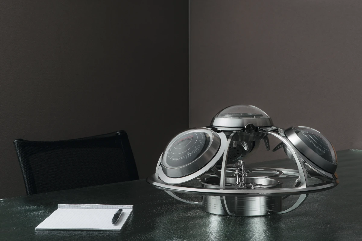 Before digital technology saturated modern life like milk in a bowl of corn flakes, weather stations were a common sight on desks in homes and offices