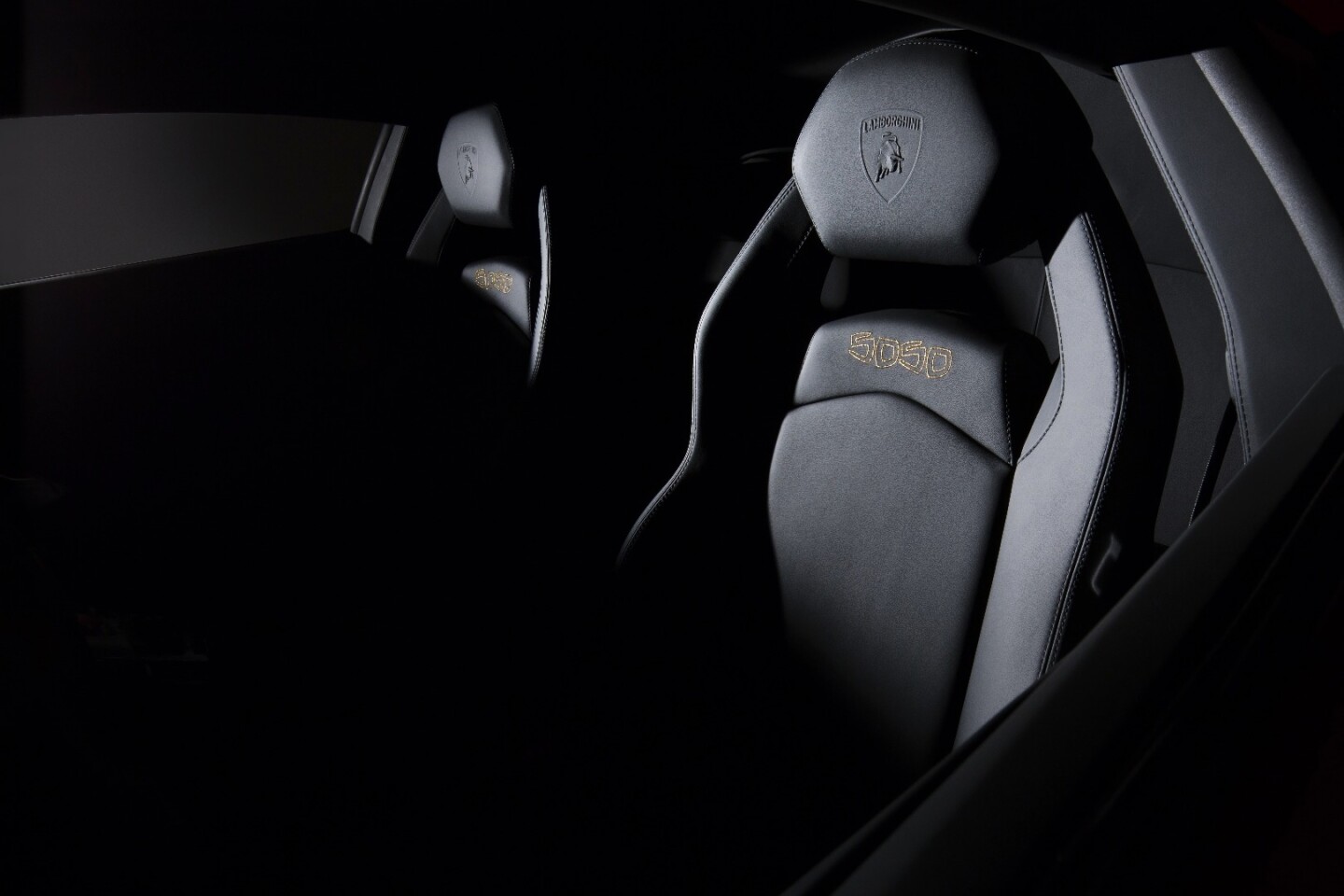 The Miura Heritage comes in two interior color options