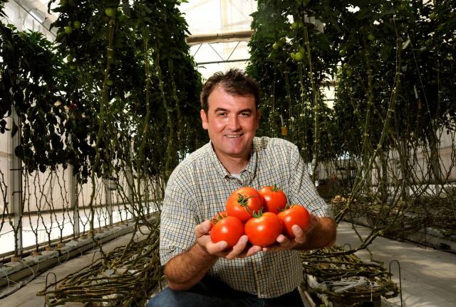 Murat Kacira at the Controlled Environment Agriculture Center (Image: Norma Jean Gargasz / UANews)