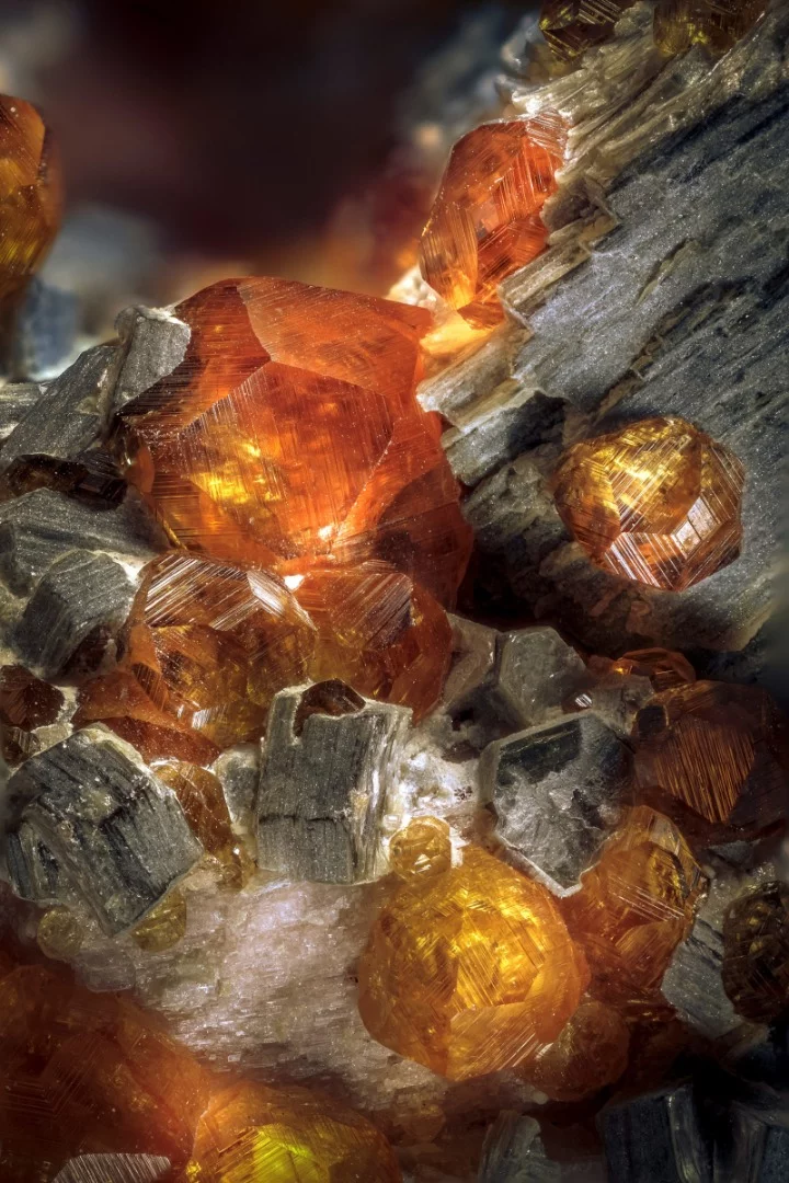 Image of Distinction: The mineral Almandine from Hubei, China