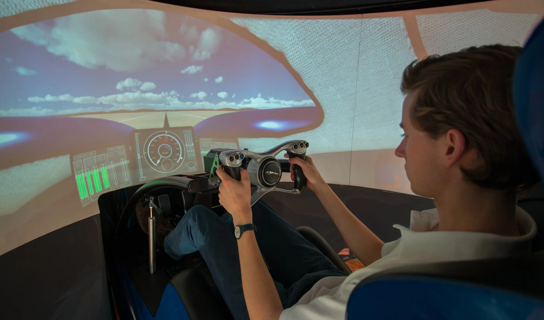 A would-be record breaker tries out the Castrol EDGE and Jaguar Bloodhound Driving Simulator