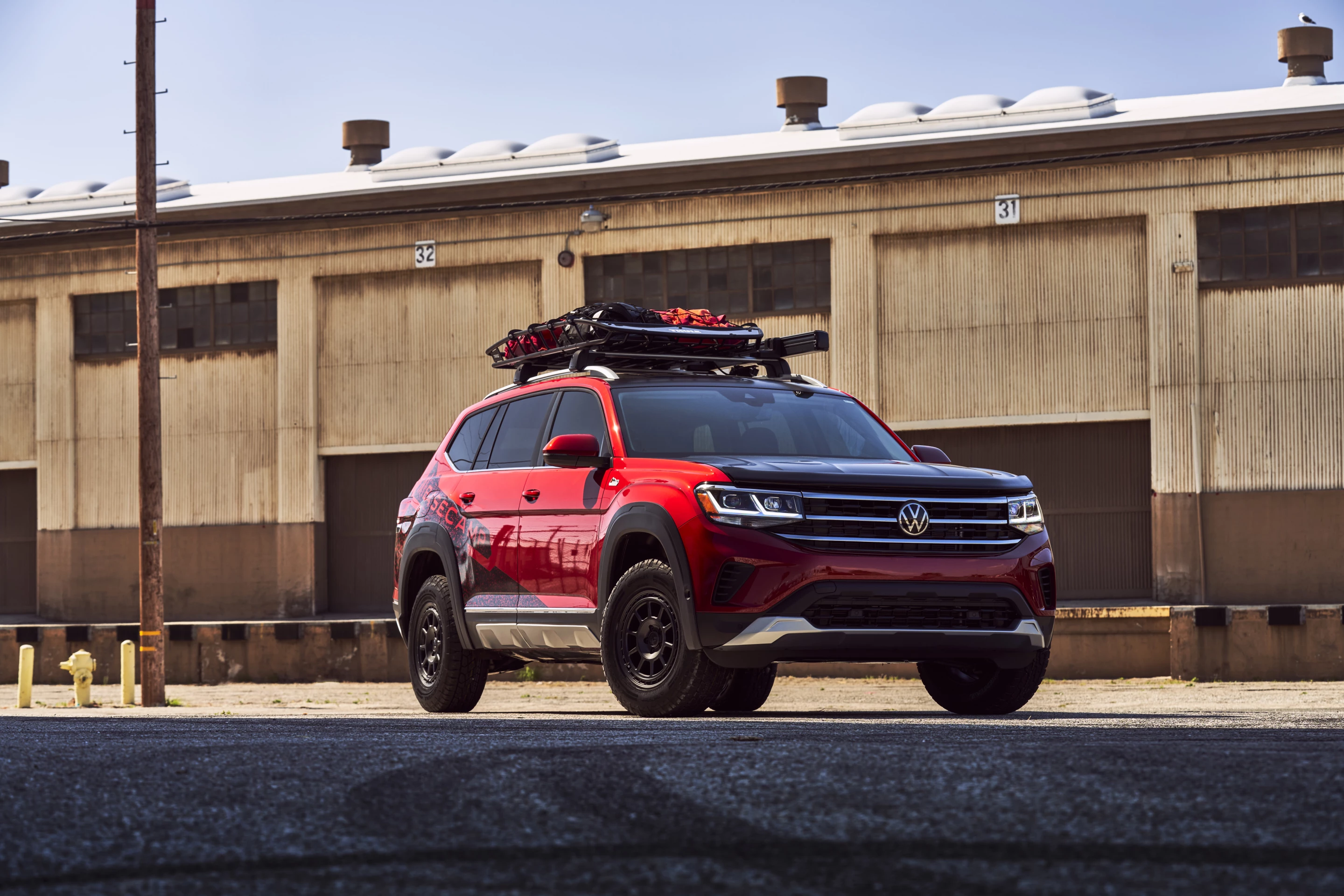 The Volkswagen Atlas Basecamp Camping Concept combines the VW Atlas SUV with Basecamp gear and some off-road-ready modifications