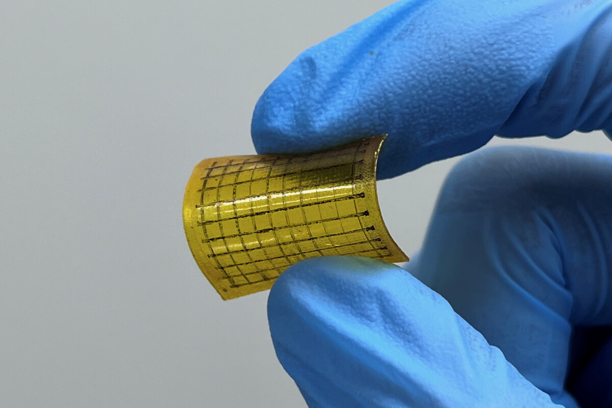 Brain-like synapse chip computes at 'lightning speed', dissolves in mins
