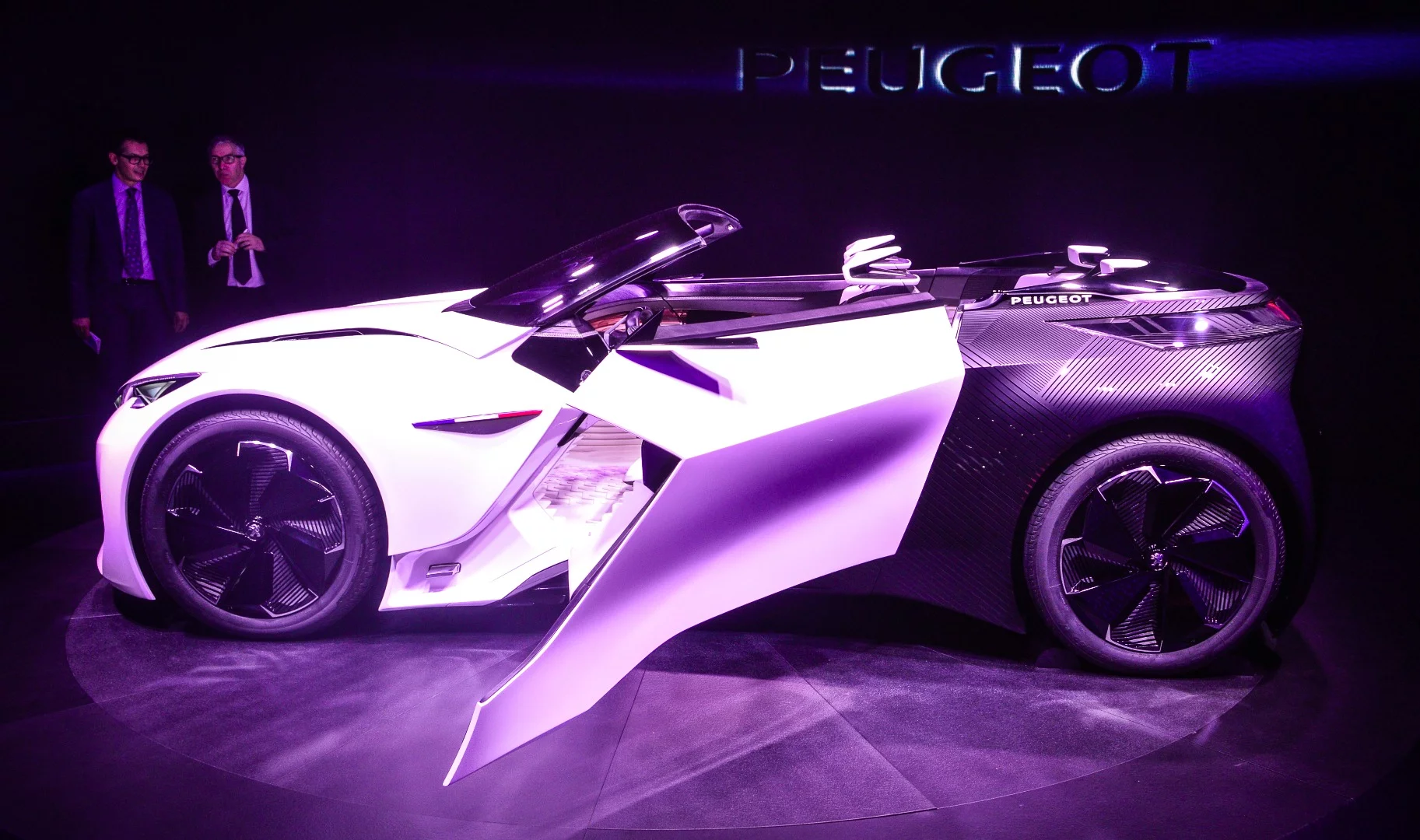 The Fractal concept features sharp angles and innovative audio engineering