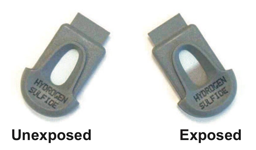 The disposable cassettes change color when exposed to a toxic gas