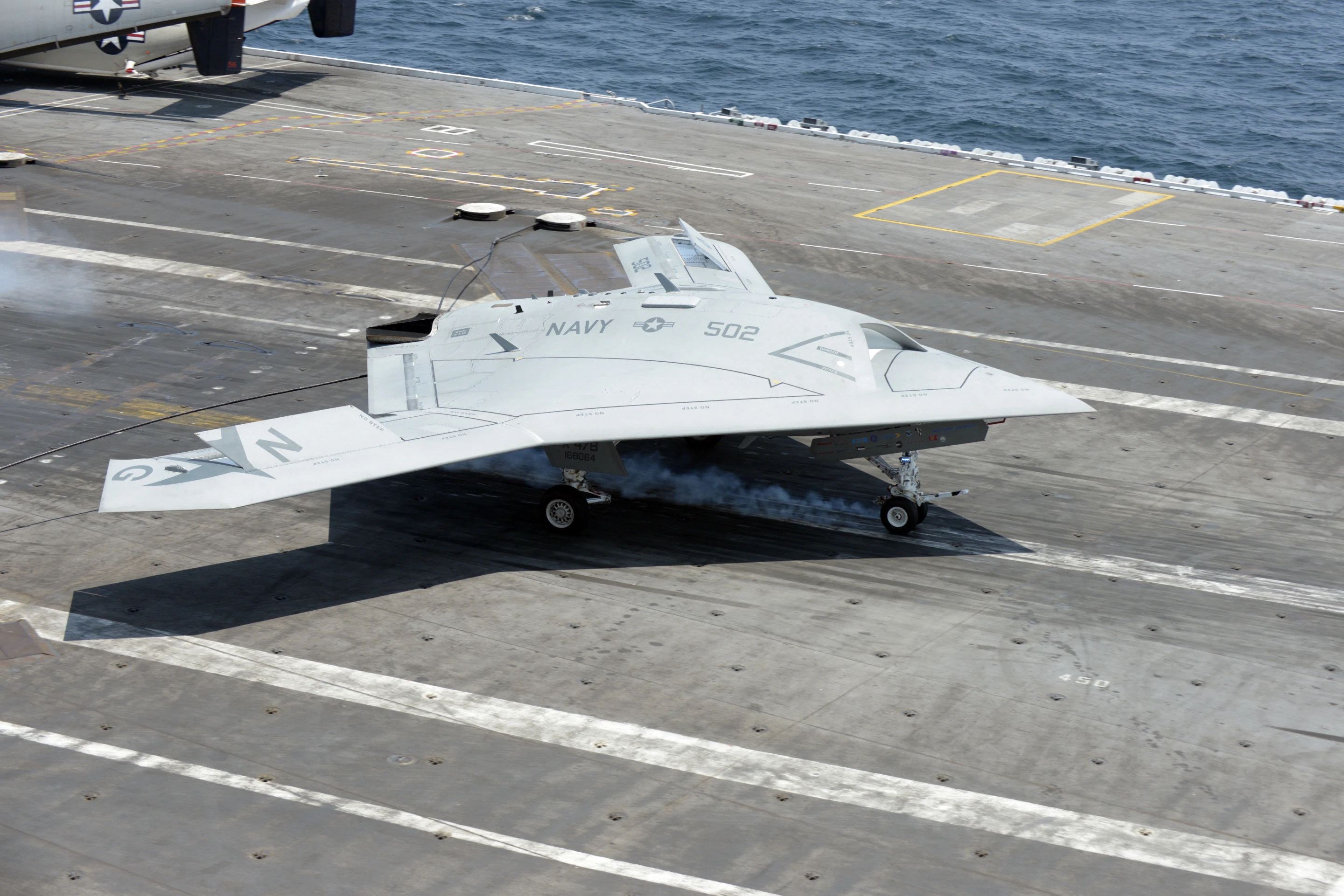 X-47B prototype combat drone (Photo: US Navy)
