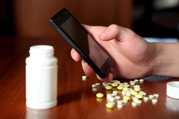 Calls to US poison centers reporting deaths from intentional exposure have increased