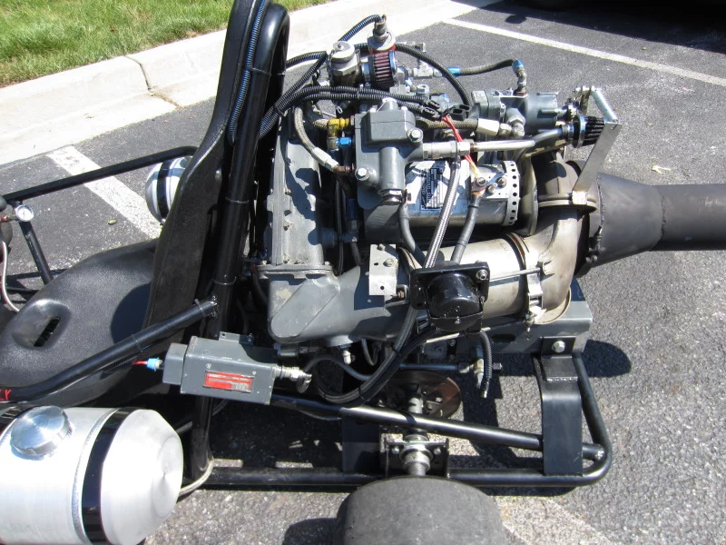The kart's Boeing 502-7 gas turbine engine