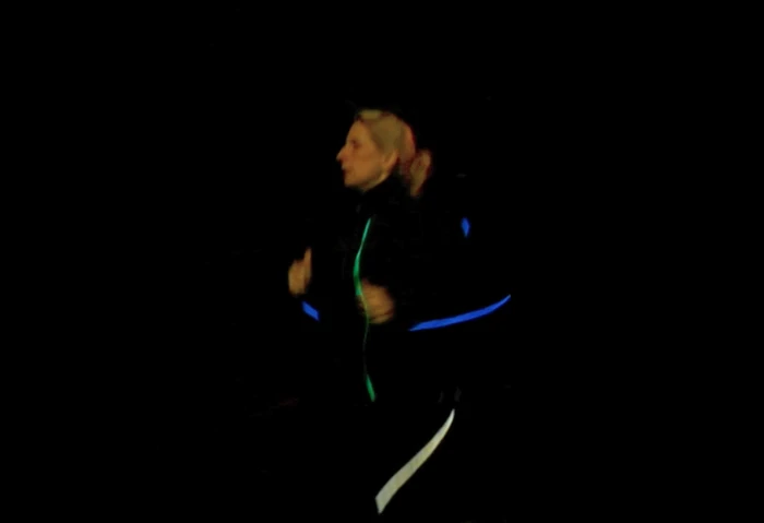 The garment appears a normal jacket at first glance, though using a heart sensor strapped around the torso and GPS data from a companion app, it provides feedback on speed, heart rate and location by illuminating lights down its front and along the sleeves