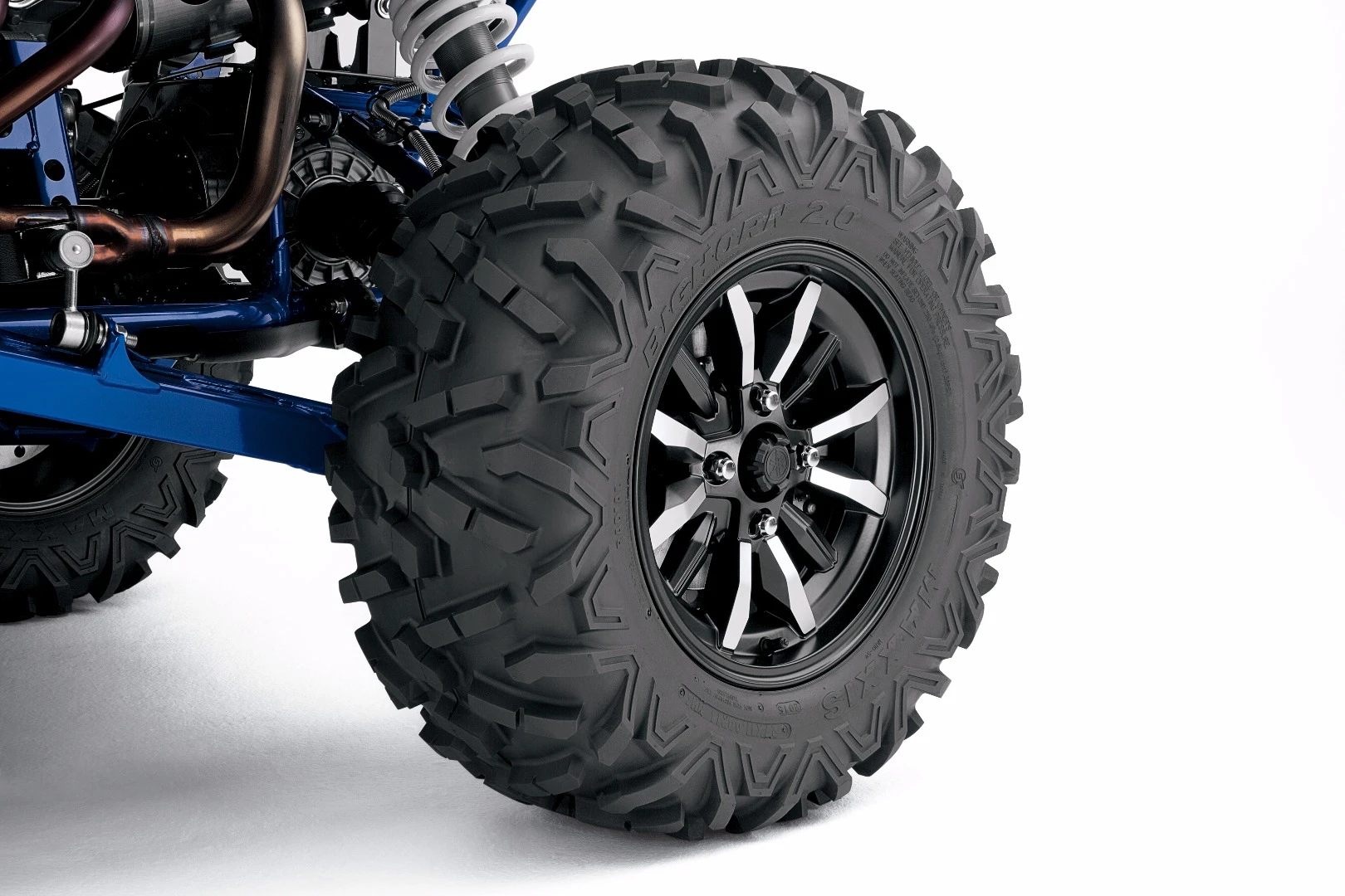 A single A-arm setup is used at the rear wheels of the YXZ1000R