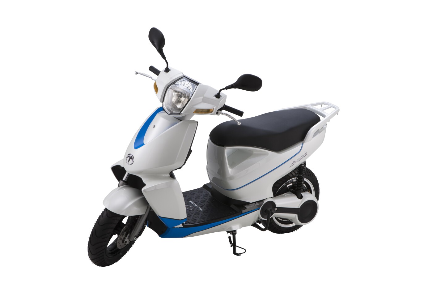 Terra Motors announces its A4000i iPhoneenabled electric scooter