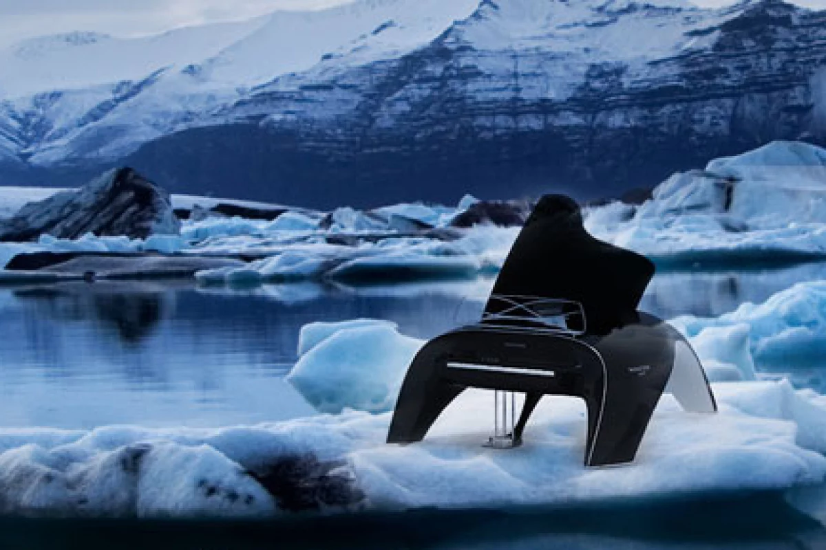 Robert Majkut's Whaletone piano