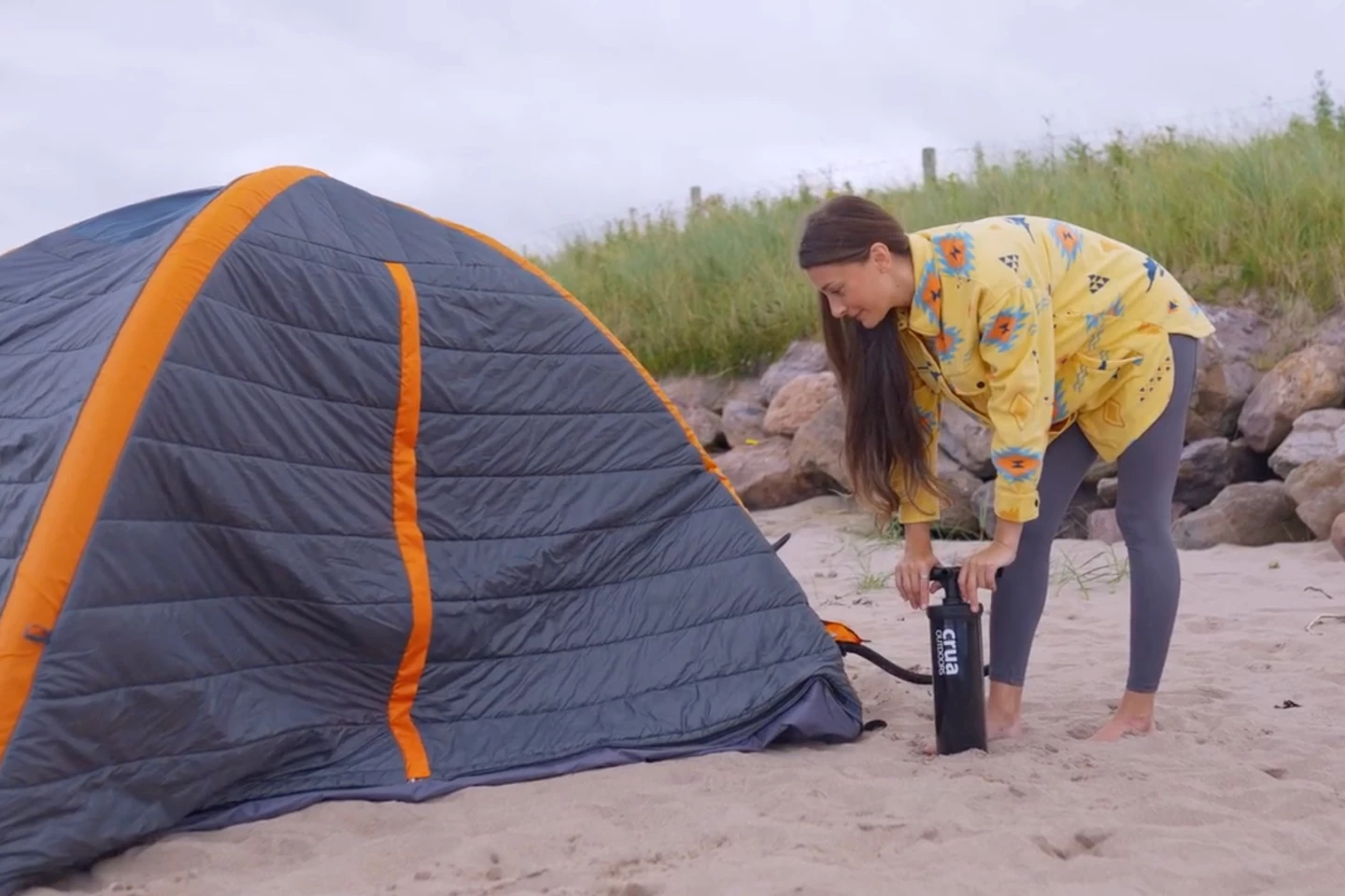 The Crucoon's frame can reportedly be inflated in less than a minute, using a hand pump