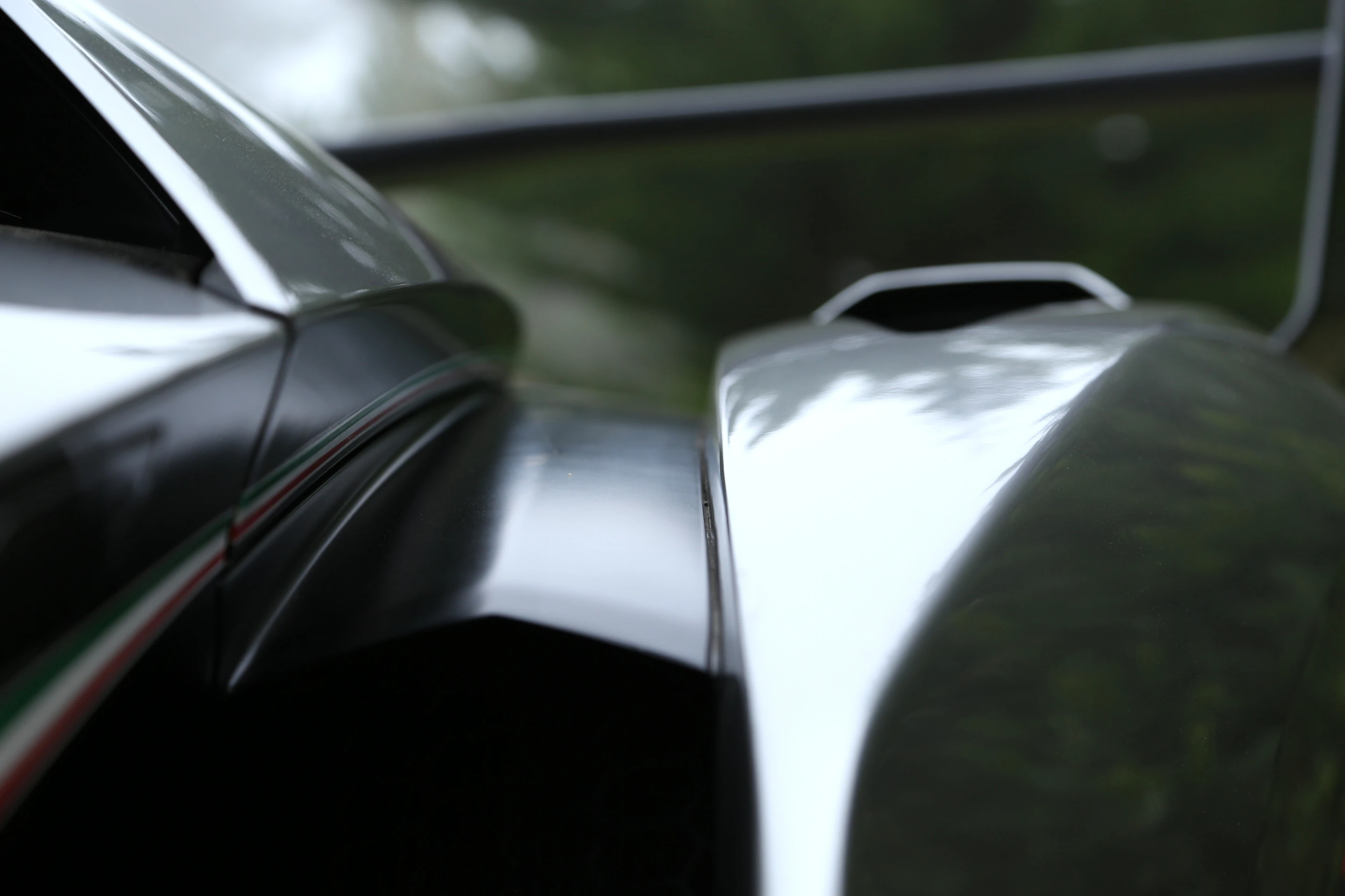 Lamborghini confirms the Veneno Roadster will be produced with a limited run of only nine models (Photo: Angus MacKenzie/Gizmag.com)