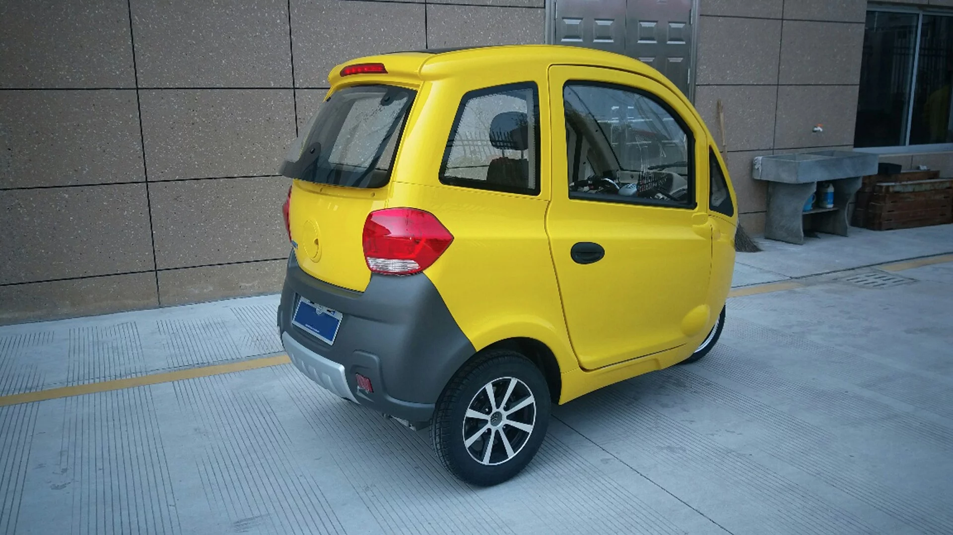 ZEV T3-1 Micro: this awkward looking quarter-size minivan can carry 3 people, or a bunch of cargo