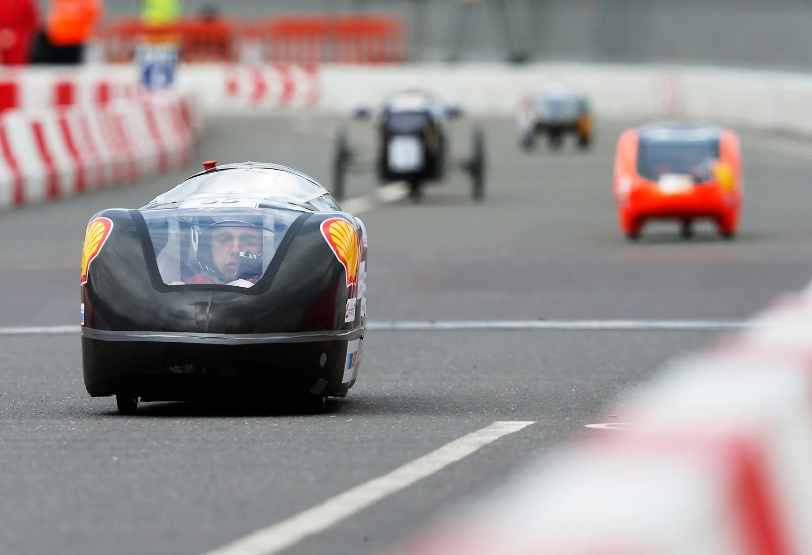 The Eco Da Vinci 2.0, an ethanol prototype racing for team ECO DA VINCI from I.E.S Leonardo Da Vinci, Alicante, Spain on the track during day five Make the Future London 2016