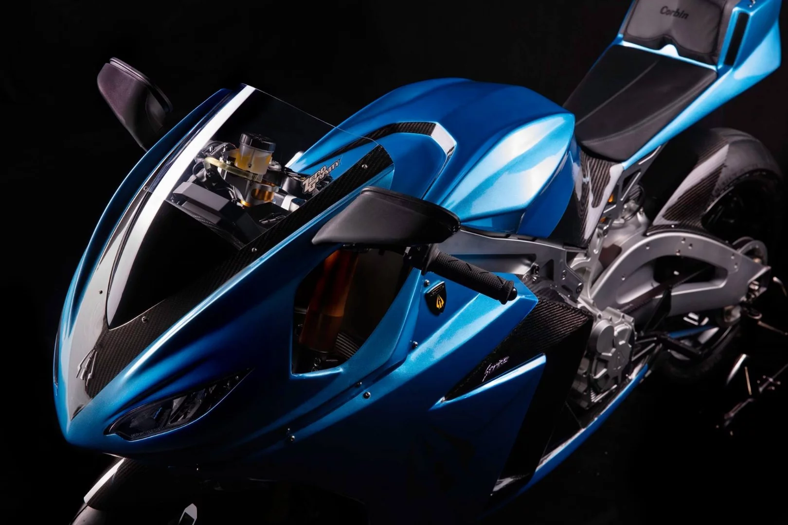 The Strike's design is highly reminiscent of the beautiful and terrifying LS-218