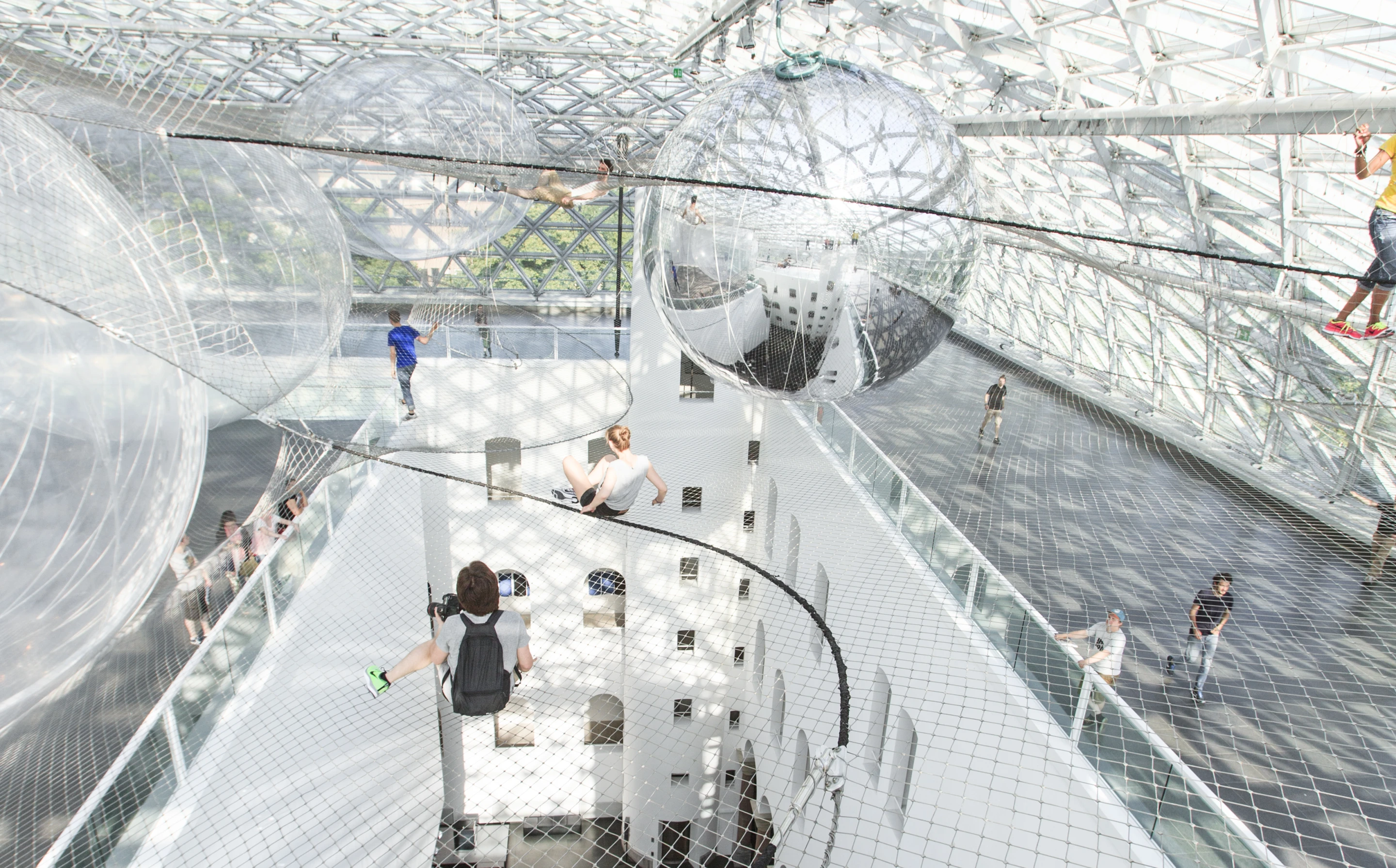 Tomás Saraceno's installation aims to resemble a cloud landscape (Image: Studio Tomás Saraceno © 2013)