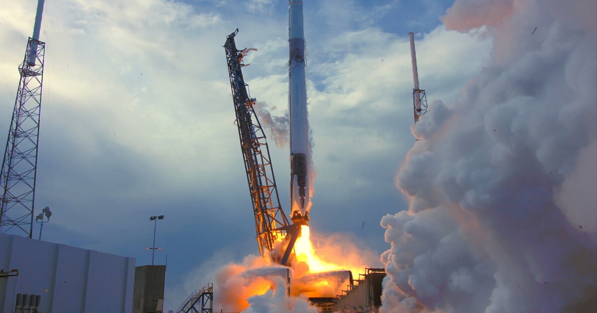 Spacex Launches 14th Cargo Mission To Iss Images, Photos, Reviews