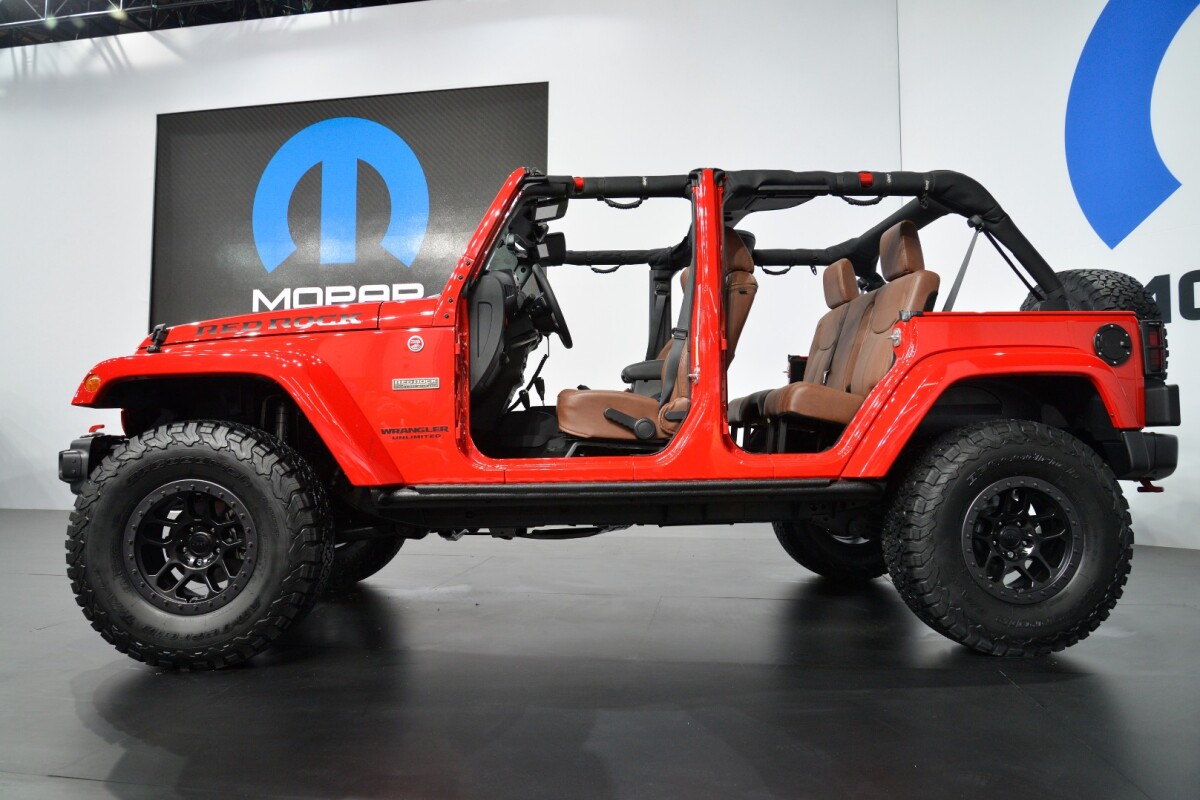 Jeep's Wrangler Red Rock Concept previews special edition