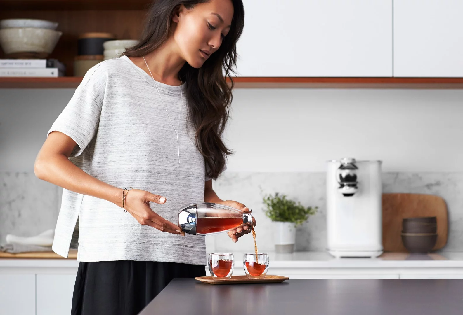 The Teforia infuser uses a borosilcate glass carafe