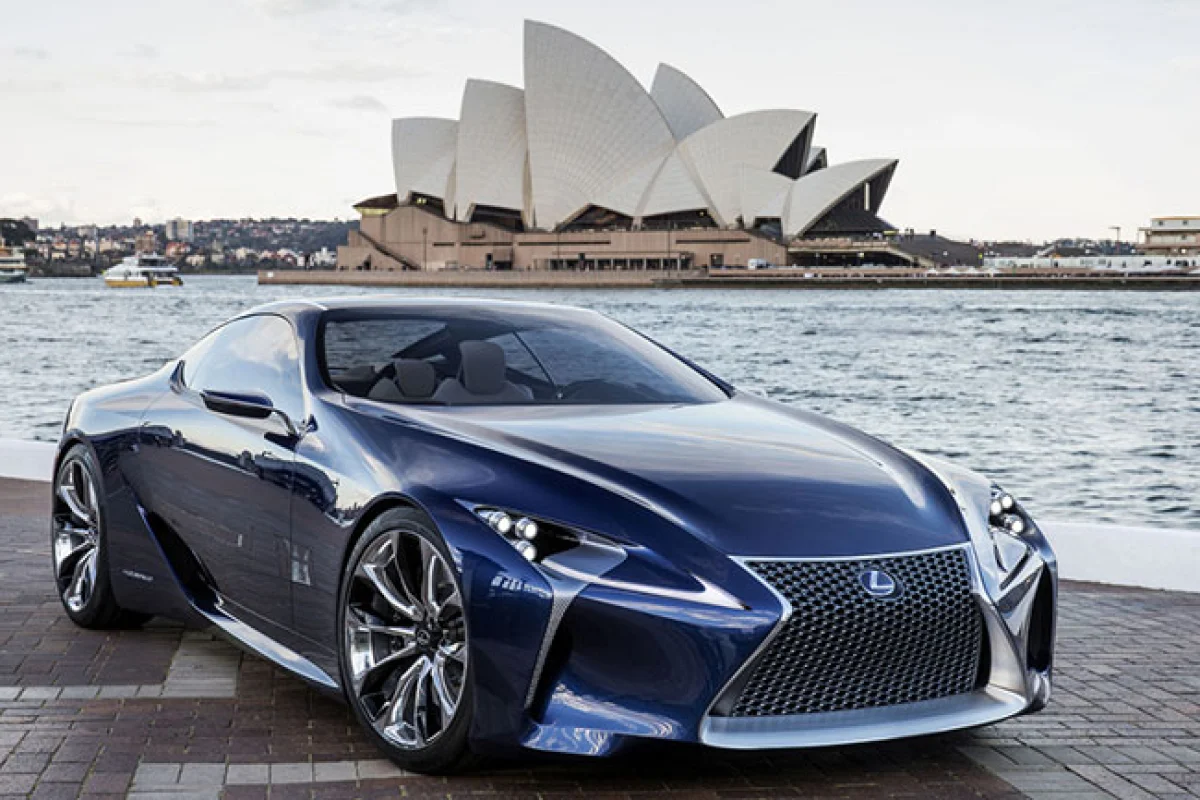 The Lexus LF-LC Blue concept vehicle in front of the Sydney Opera House