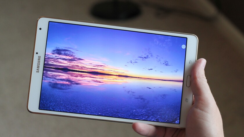 Samsung's nature-themed demo video, which runs in the tablet's full resolution, looks nothing short of amazing