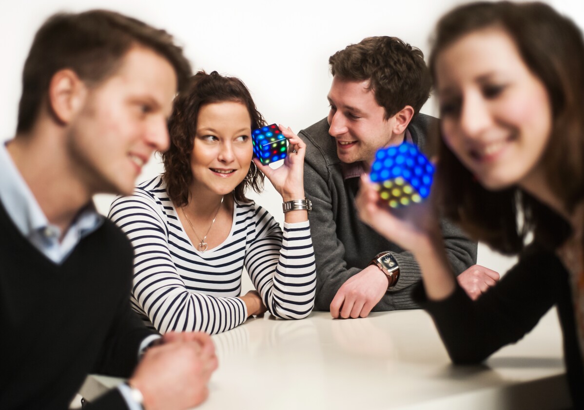 The device also throws out 16-bit/22 kHz audio through an included speaker