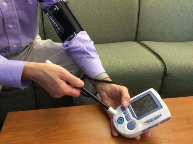 "Wanda" is a wand-shaped device that is used to securely and easily connect nearby devices to a wireless network