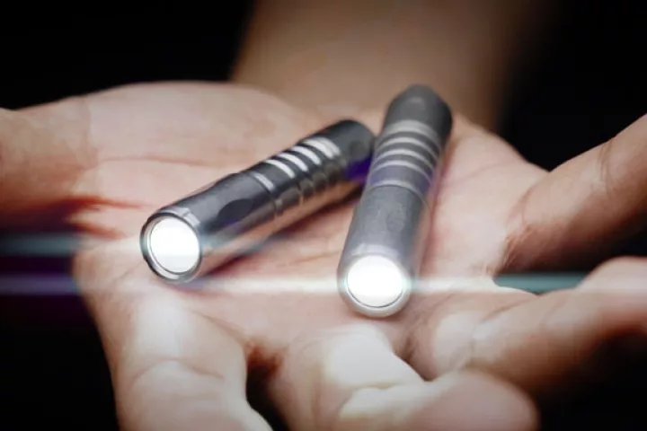 Presently on Kickstarter, the Hunt 4.0 is being offered in polished or stonewashed titanium