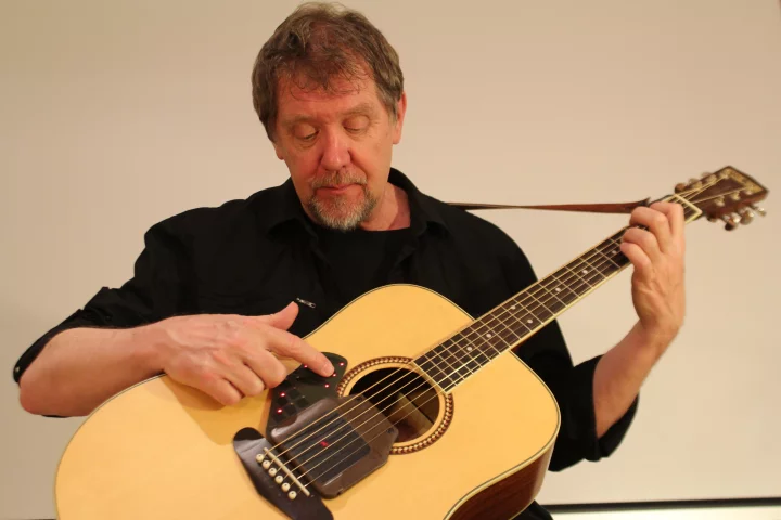 Paul Vo with his Vo-96 Acoustic Synthesizer