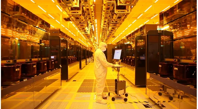 Inside the Lexar clean room facility in Utah where memory chips are made. The clean room is claimed to be 100 times cleaner than a hospital operating theater