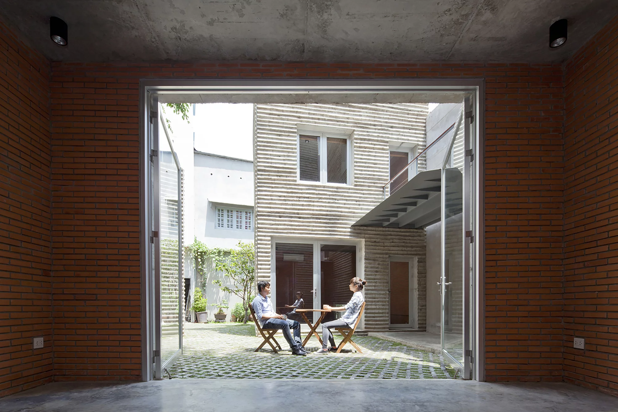 The house sports an unusual layout (Photo: Hiroyuki Oki)