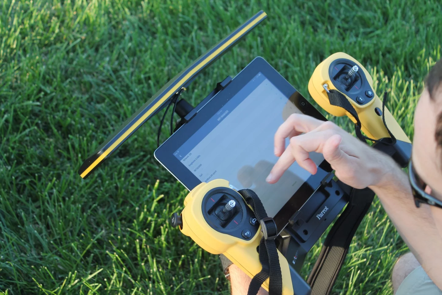 The Parrot Skycontroller is best with a full-size tablet, as it adds to the FPV experience and allows for easier use of the numerous digital controls