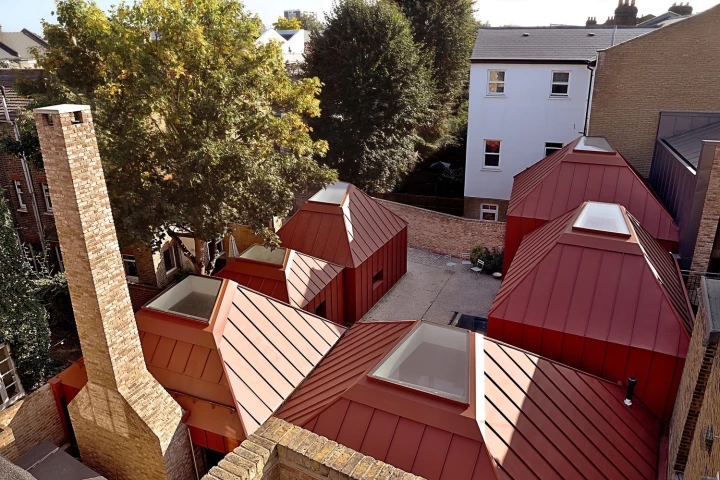 Tin House, which is also a finalist in RIBA's House of the Year competition, is an unusual luxury home designed by Henning Stummel Architects