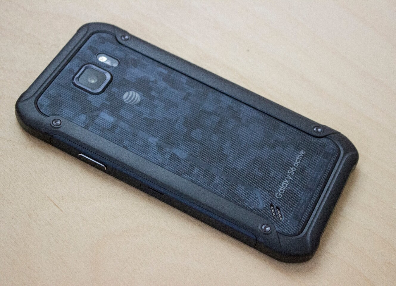 The subtle camouflage pattern on the back of the Active might sound tacky, but we think it's tasteful and appropriate