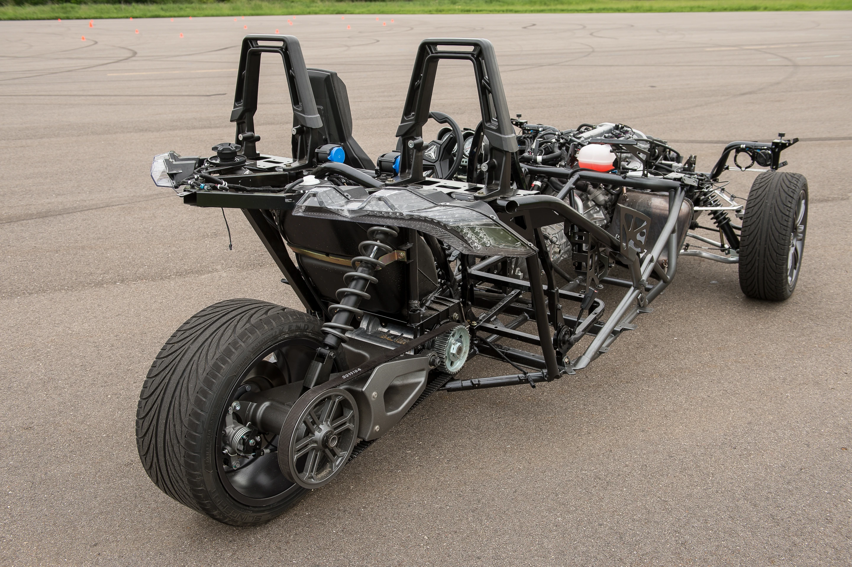 The Slingshot's steel frame skeleton