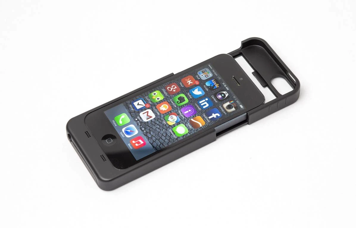 Using a specialized iPhone 5 cover, fitted with magnetically coupled resonators, the device is able to be wirelessly charged