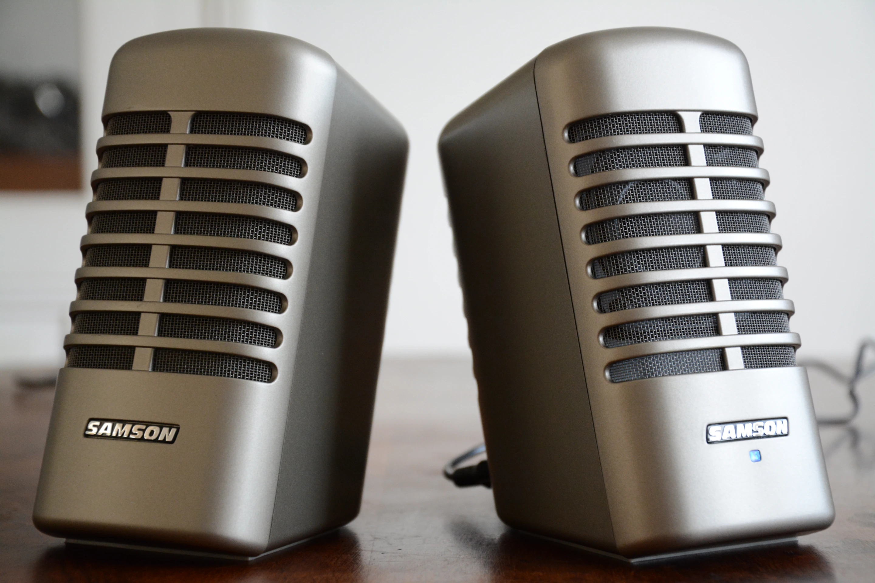 Each die cast metal enclosure houses a 2.25-inch full range driver with a 1-inch voice coil and a passive radiator at the rear (Photo: Paul Ridden/Gizmag)