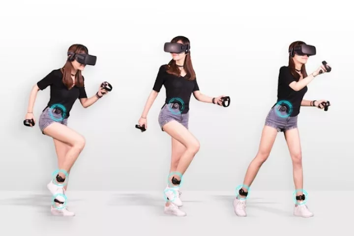 Kat Loco is a set of motion sensors for VR that translate walking on the spot into movements in the game
