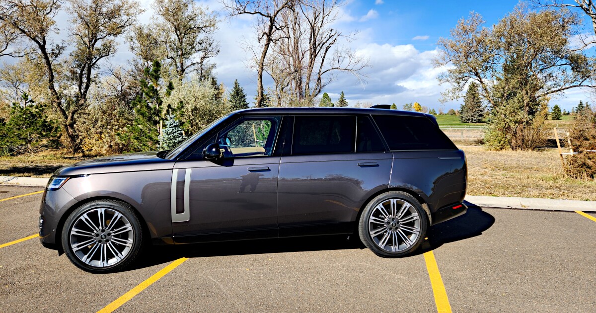 Review: 2022-23 Range Rover defines posh off-roading