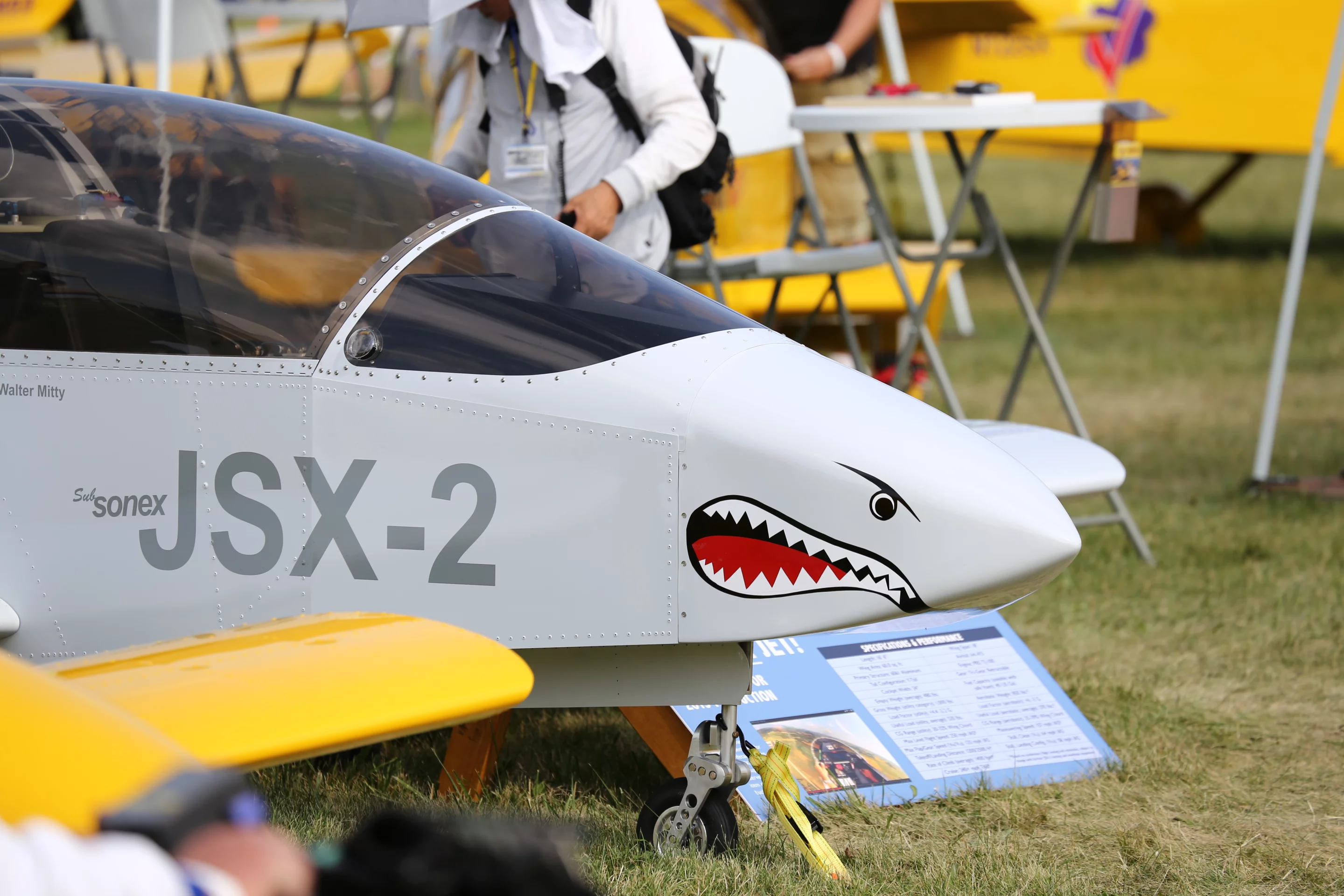 Sonex flyer with shark face (Photo: Angus MacKenzie/Gizmag.com)