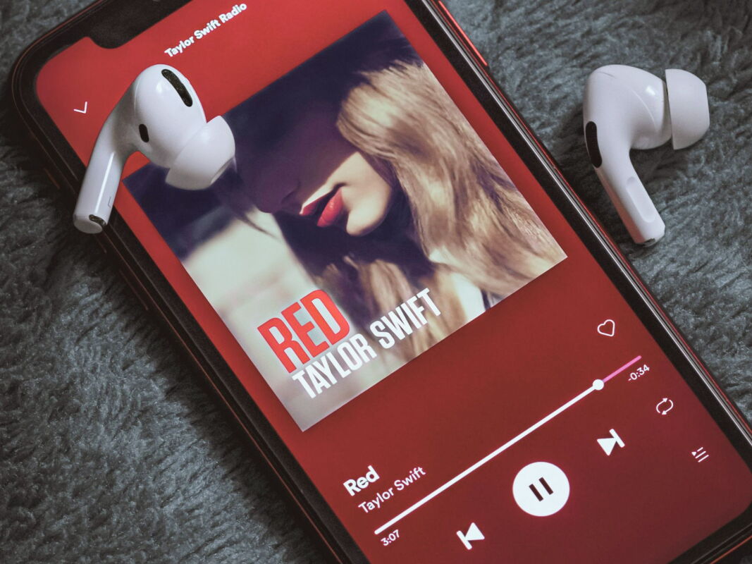 Taylor Swift’s ties to a rise in fatal US car accidents