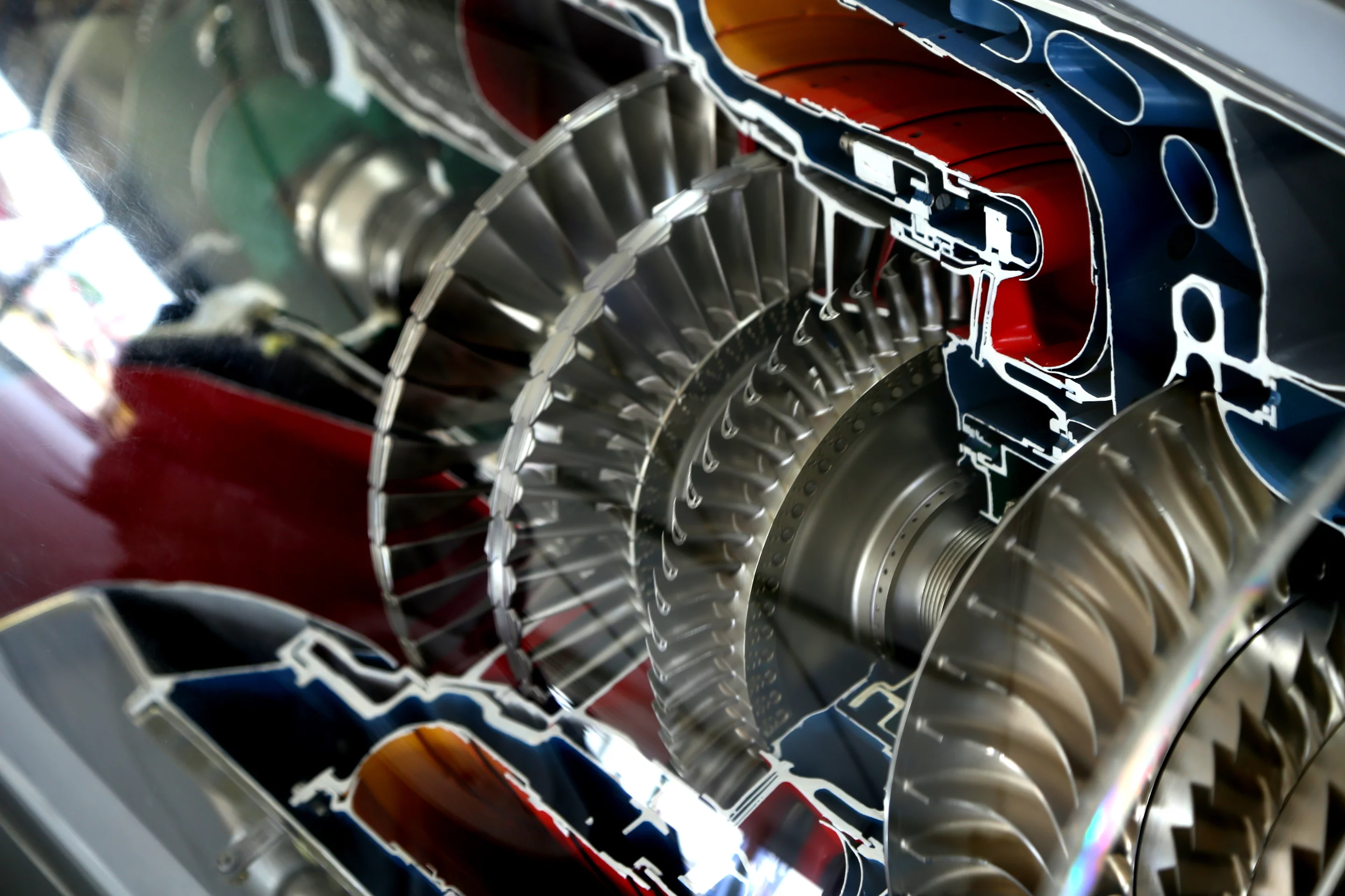 Jet turbine cutaway model (Photo: Angus MacKenzie/Gizmag.com)